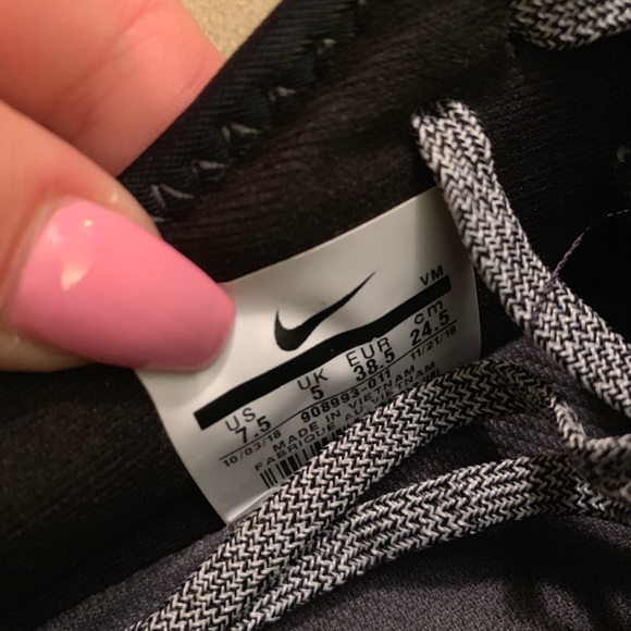 Nike AirMax 7 - Picture 4 of 4